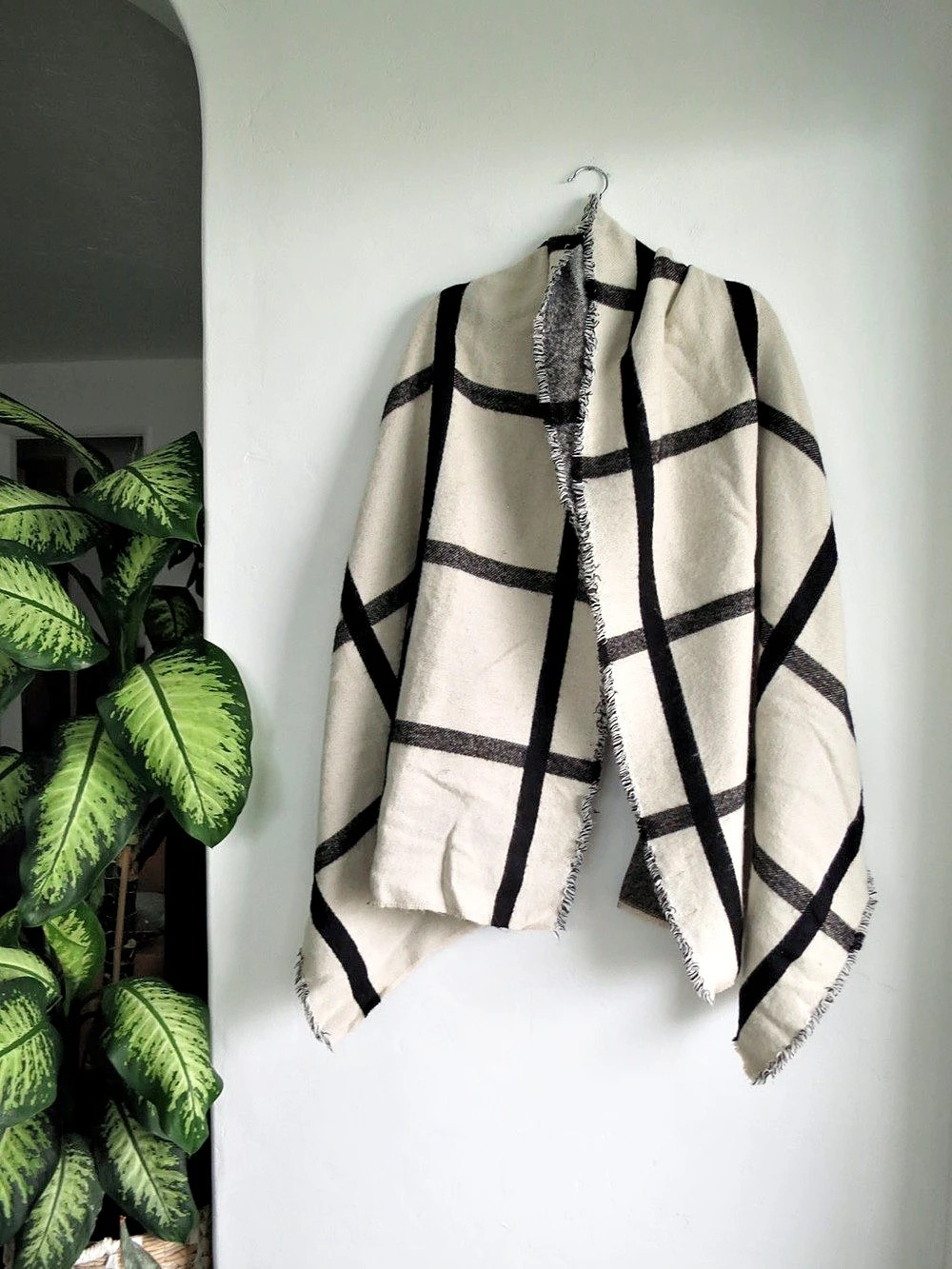 Zara Plaid Fringe Scarf in Cream & Black
